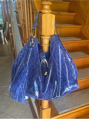 G.I.L.I. Stirrup hobo bag